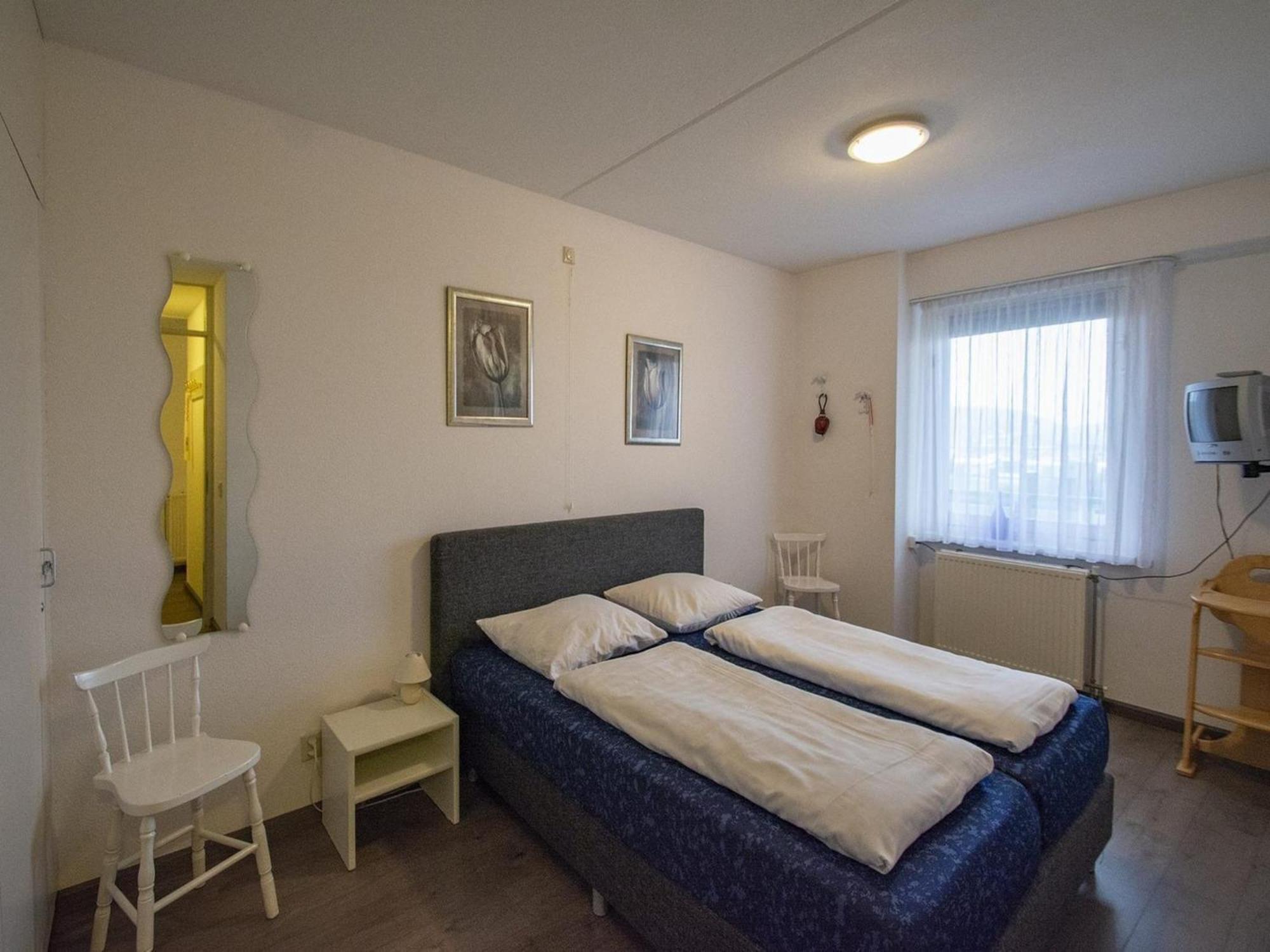 An Apartment That Is Attractively Furnished Julianadorp Exterior foto